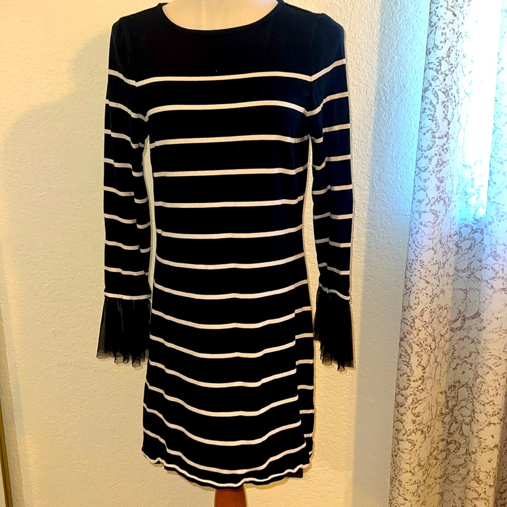 Cotton t shirt dress with tulle cuffed sleeves